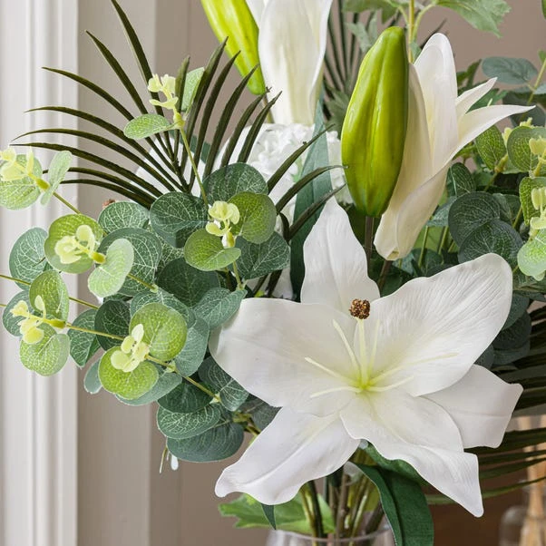 Dunelm Florals Forever Grace Lily Luxury Bouquet White 58cm 3 Dunelm Florals Forever Grace Lily Luxury Bouquet White 58cm - Image 3