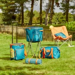 Dunelm 150x130cm Picnic Rug Polka Peacock -Garden Decoration Craft 30791494 alt04