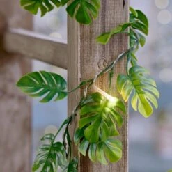 Dunelm Cheese Leaf Garland Lights -Garden Decoration Craft 30792764 alt02